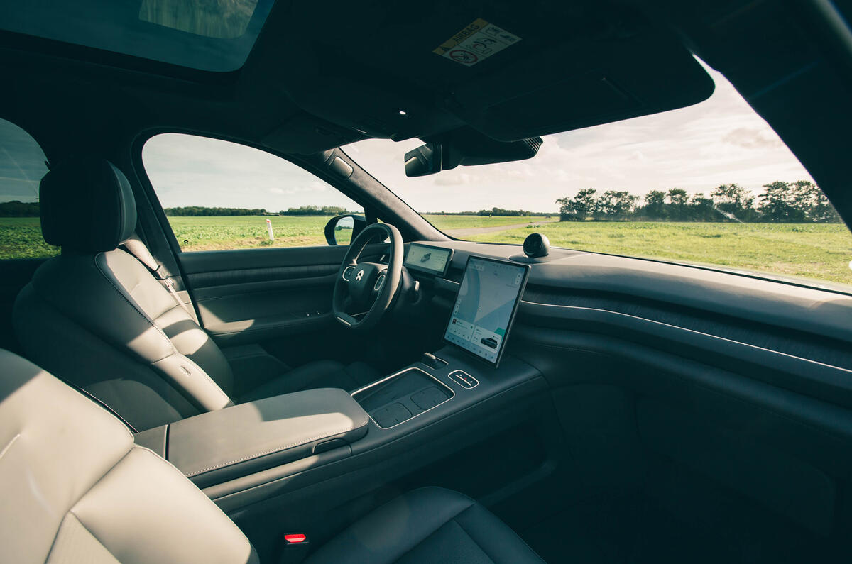 Nio EL8 : essai complet de l'intérieur de la voiture