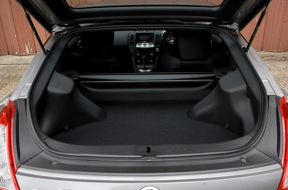 Nissan 370Z performance | Autocar