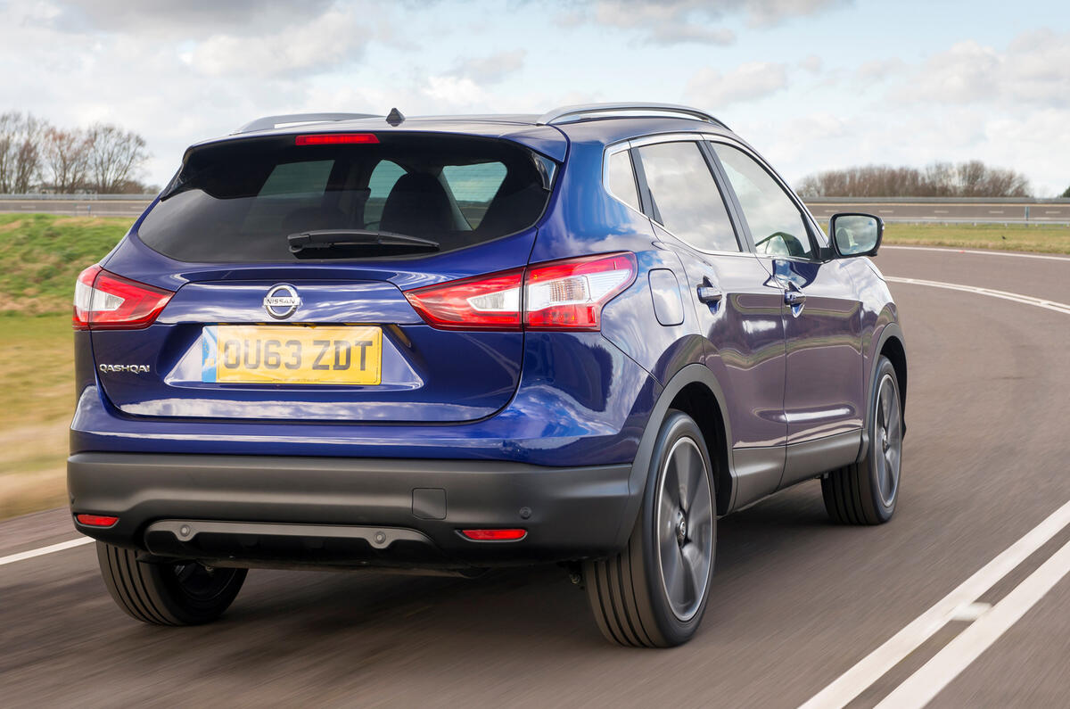 Nissan Qashqai Acenta 1.2litre DIGT 115 petrol manual 2WD first drive