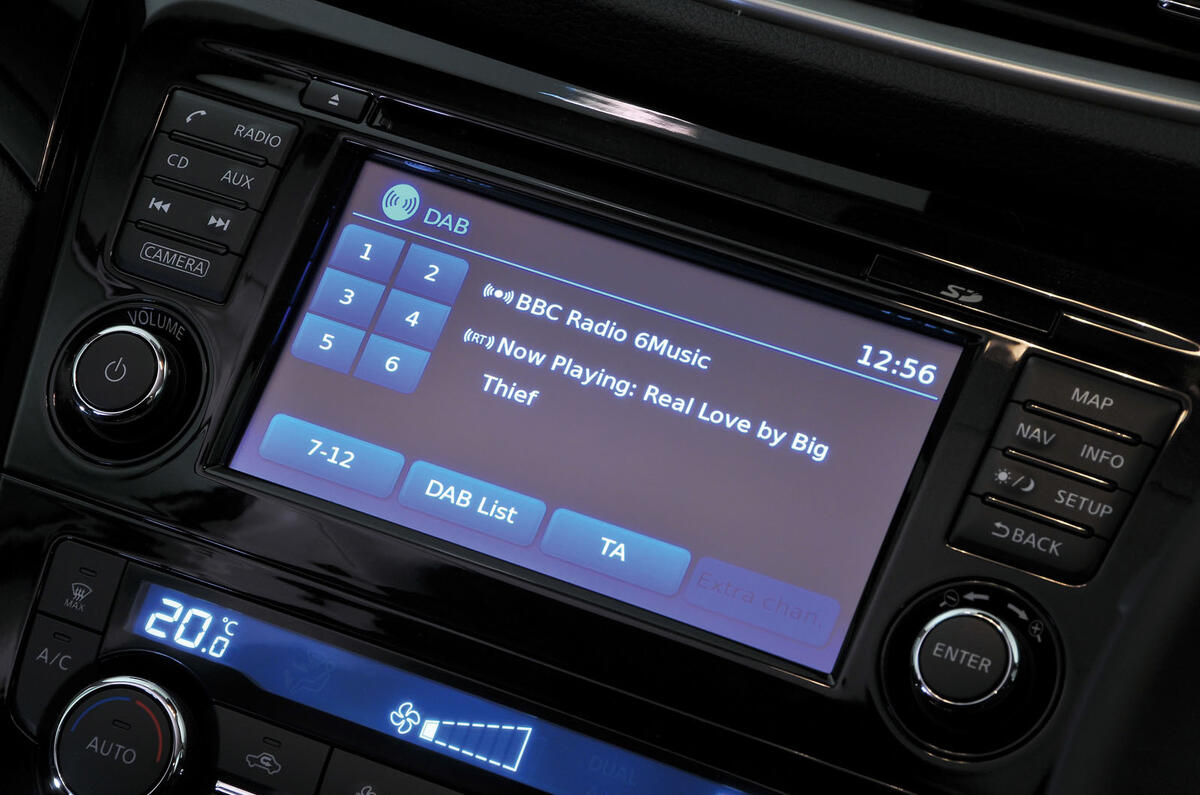 Nissan Qashqai infotainment