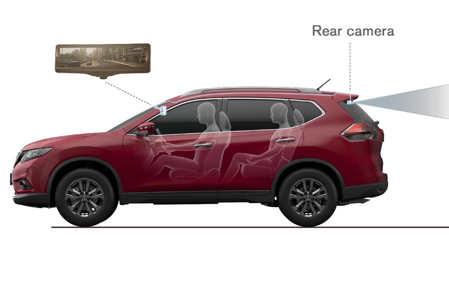 Nissan reveals LED rear-view mirror tech
