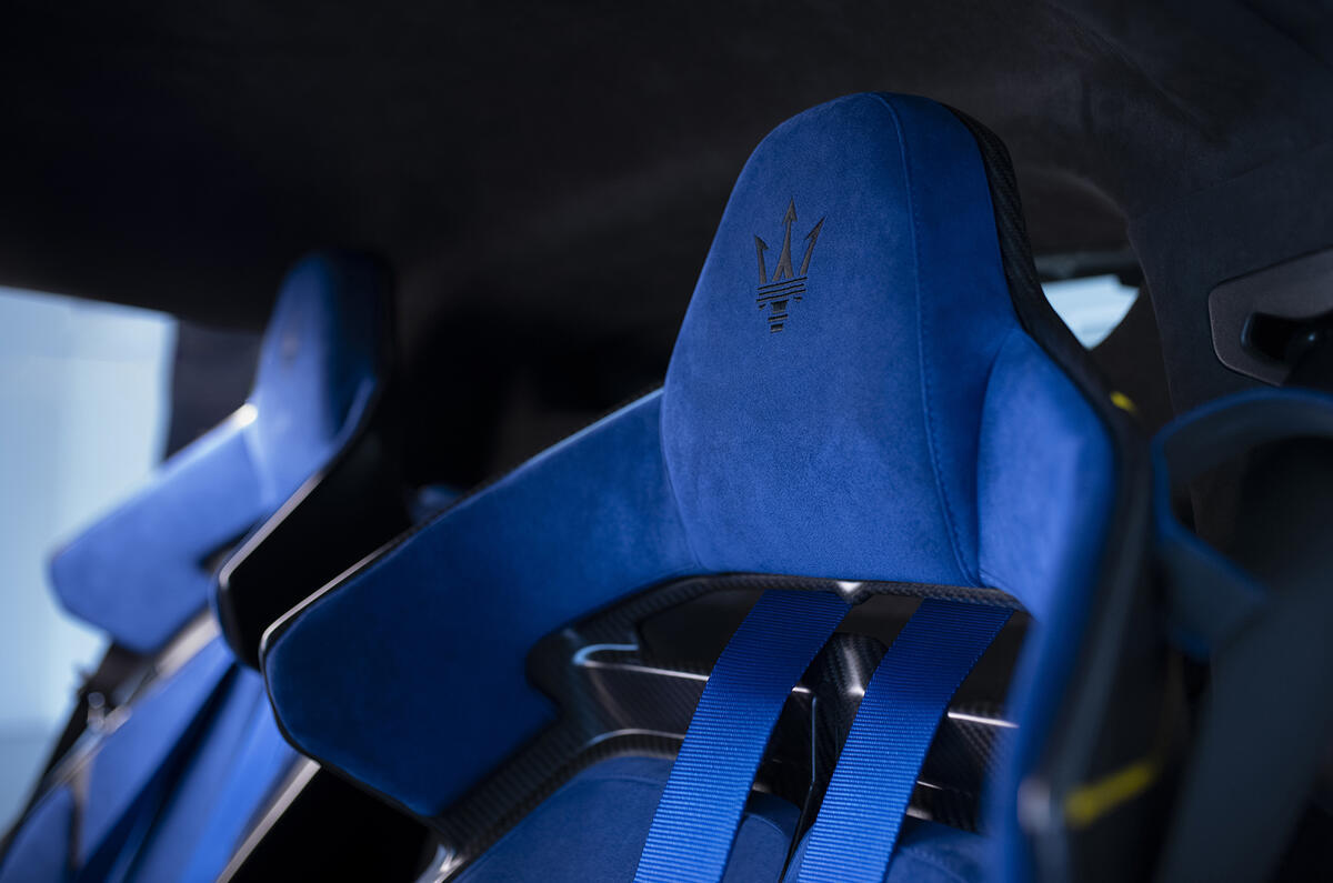 Original 24479 maserati gt2 stradale 50