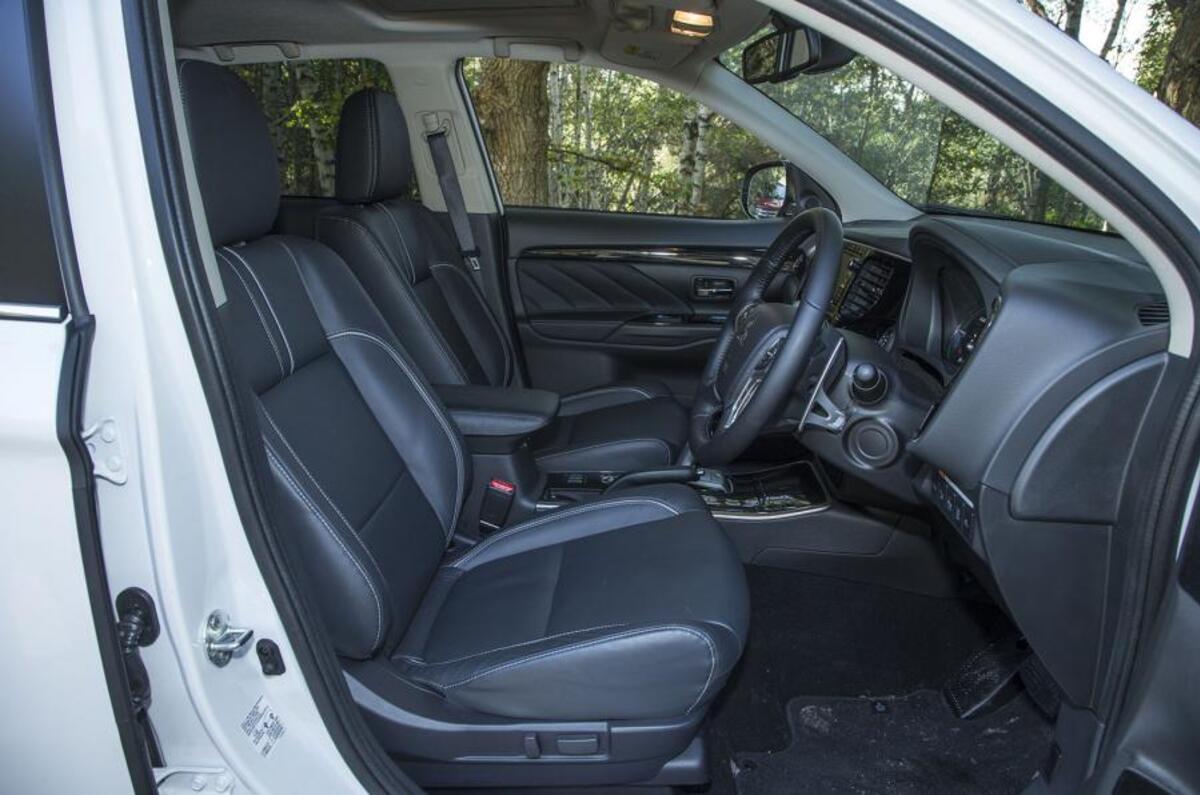 Mitsubishi Outlander PHEV interior