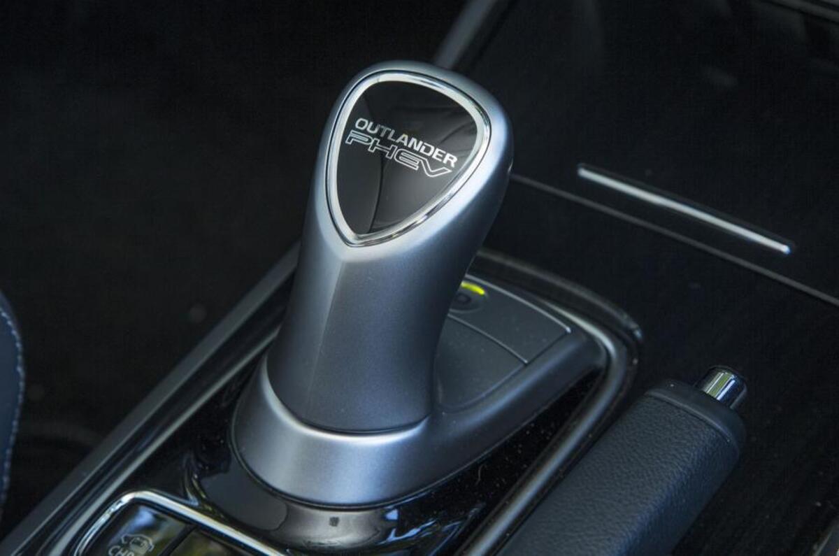 Mitsubishi Outlander PHEV auto gearbox