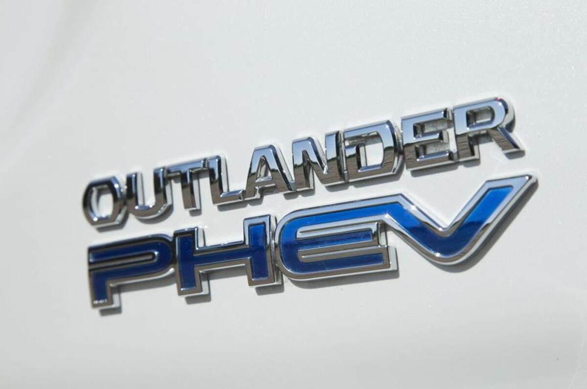 Mitsubishi Outlander PHEV badging