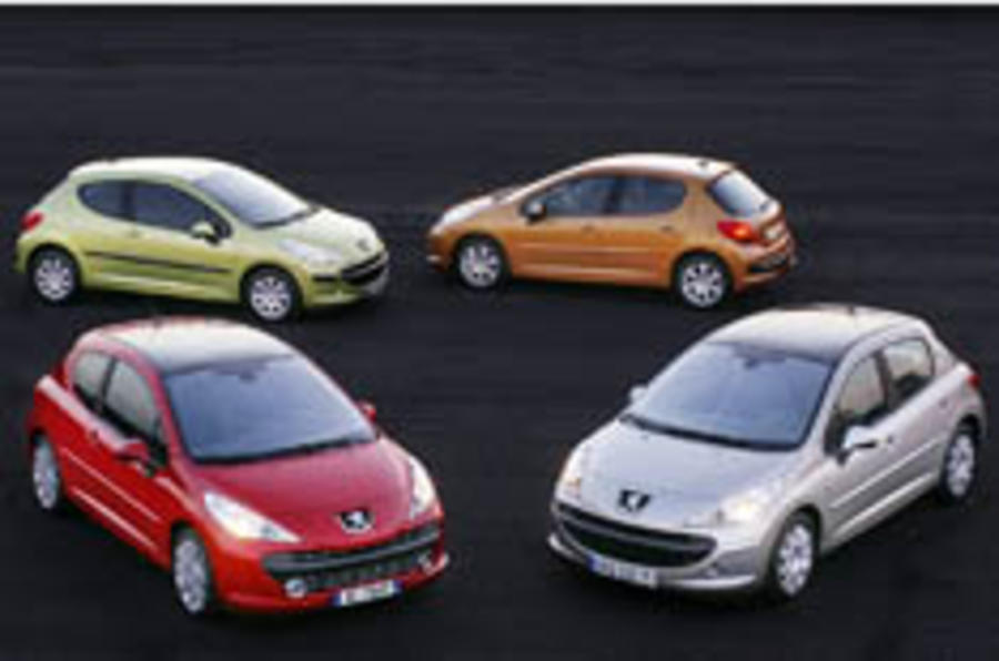 Peugeot prices the 207