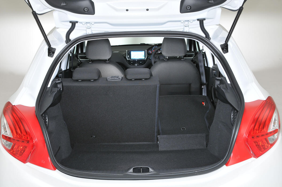Volume du coffre de la Peugeot 208