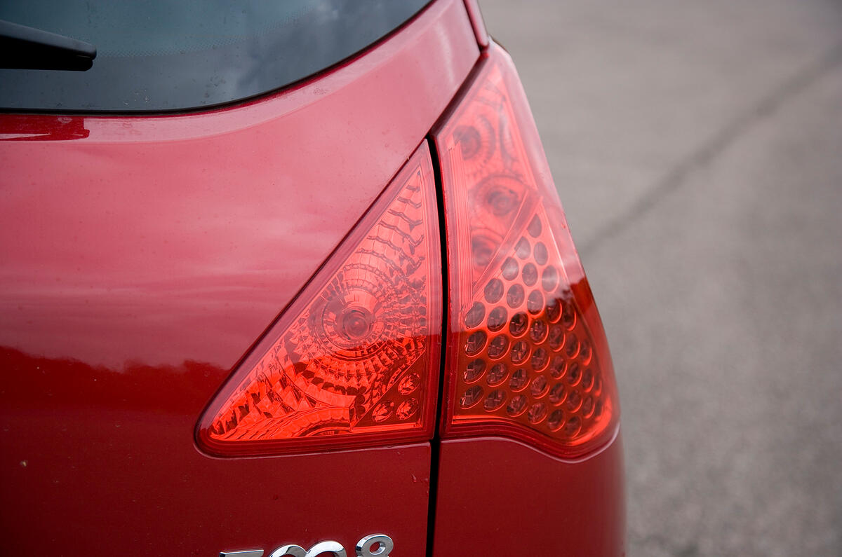 Peugeot 3008 rear light