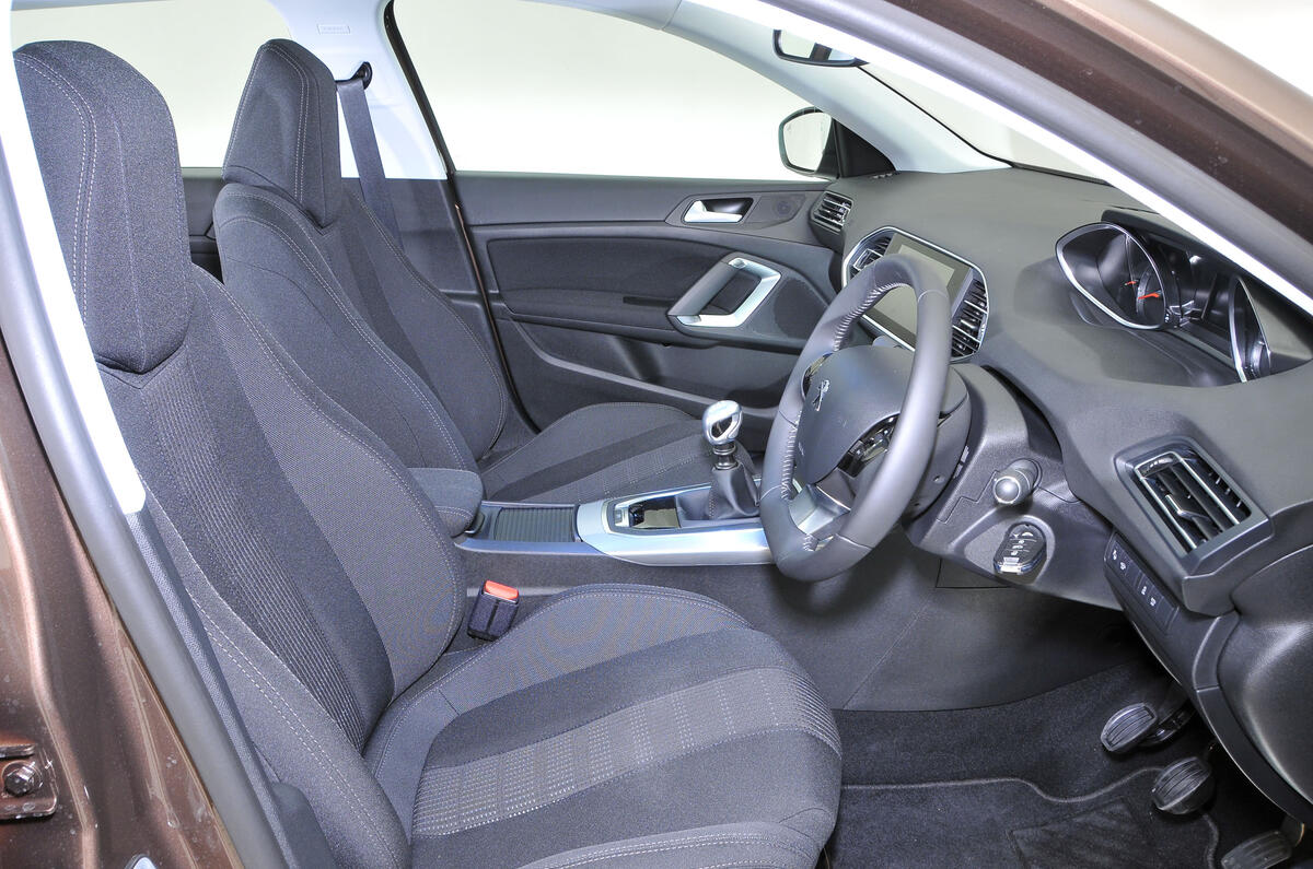 Peugeot 308 interior | Autocar Peugeot 308 interior | Autocar