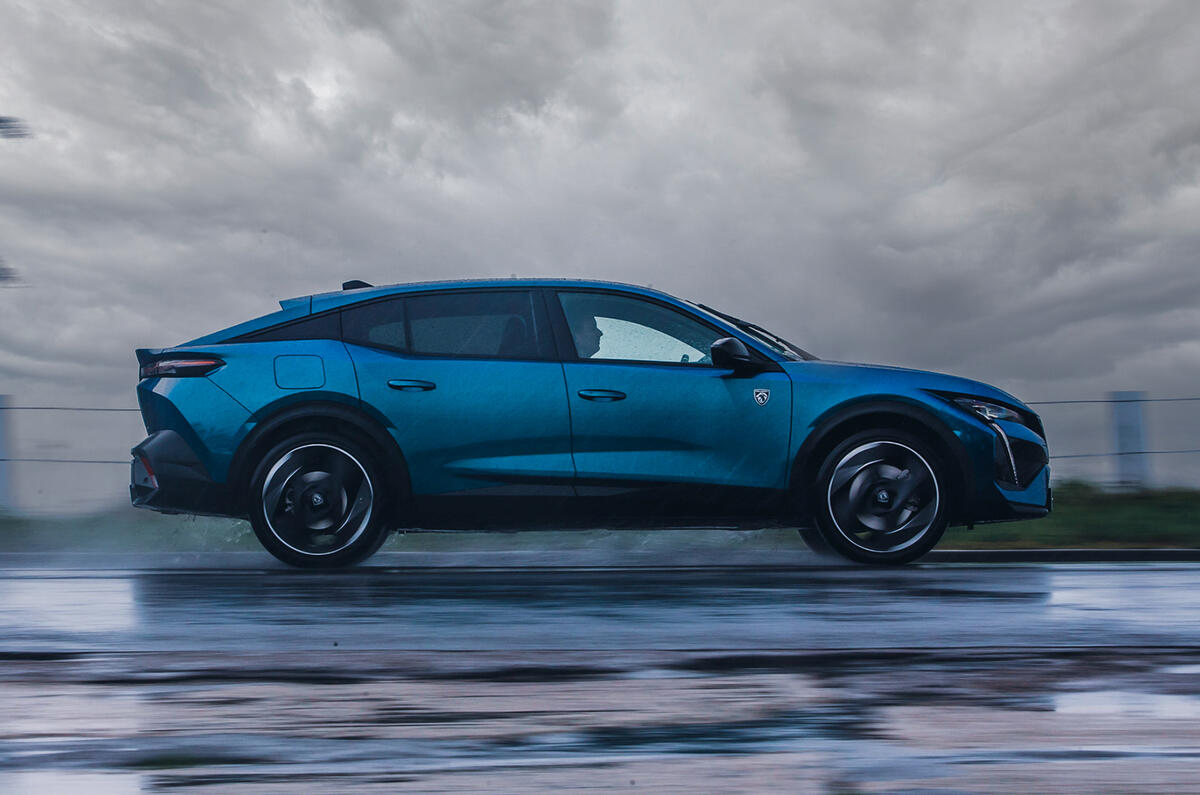 peugeot 408 review 2023 002 panning side