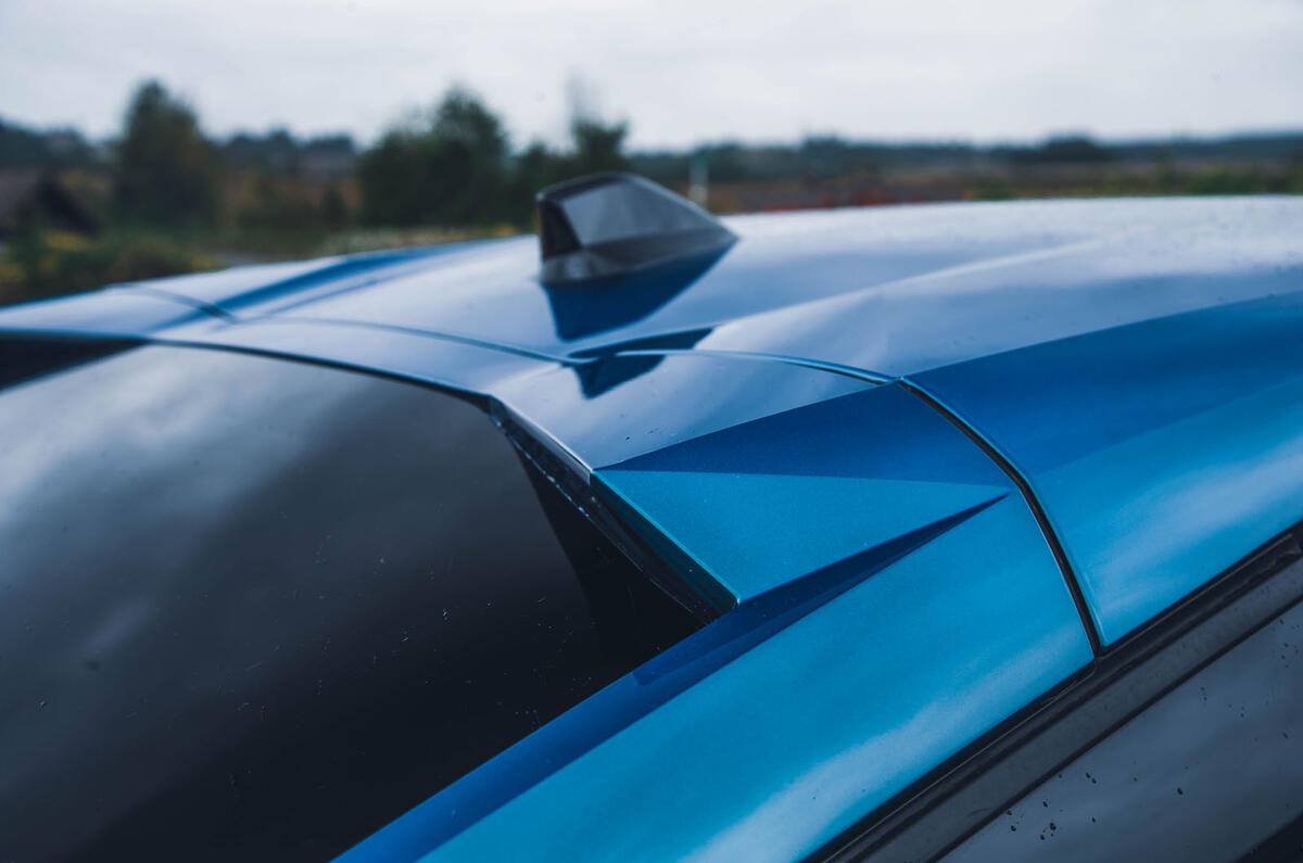 peugeot 408 review 2023 007 spoiler