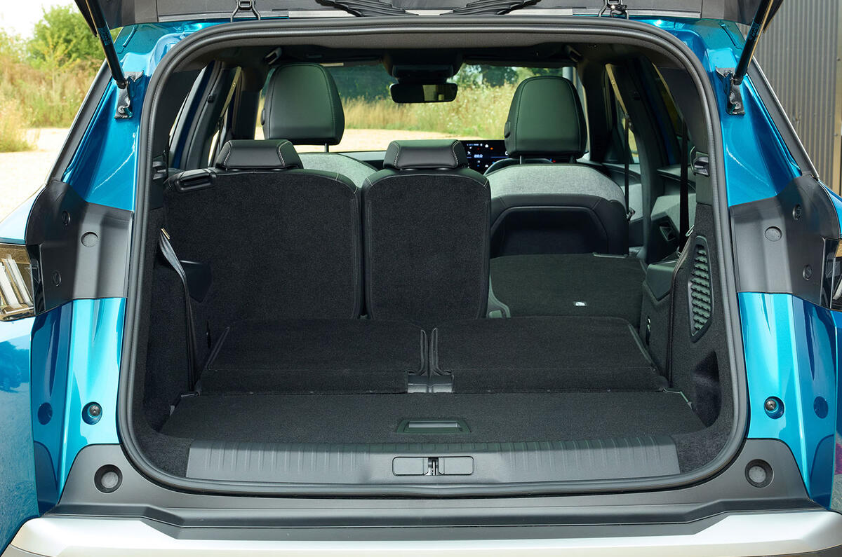 Peugeot e 5008 coffre
