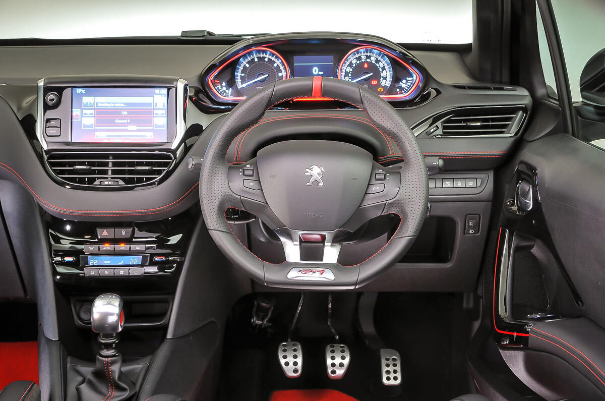 Peugeot 8 Gti 30th 14 15 Interior Autocar