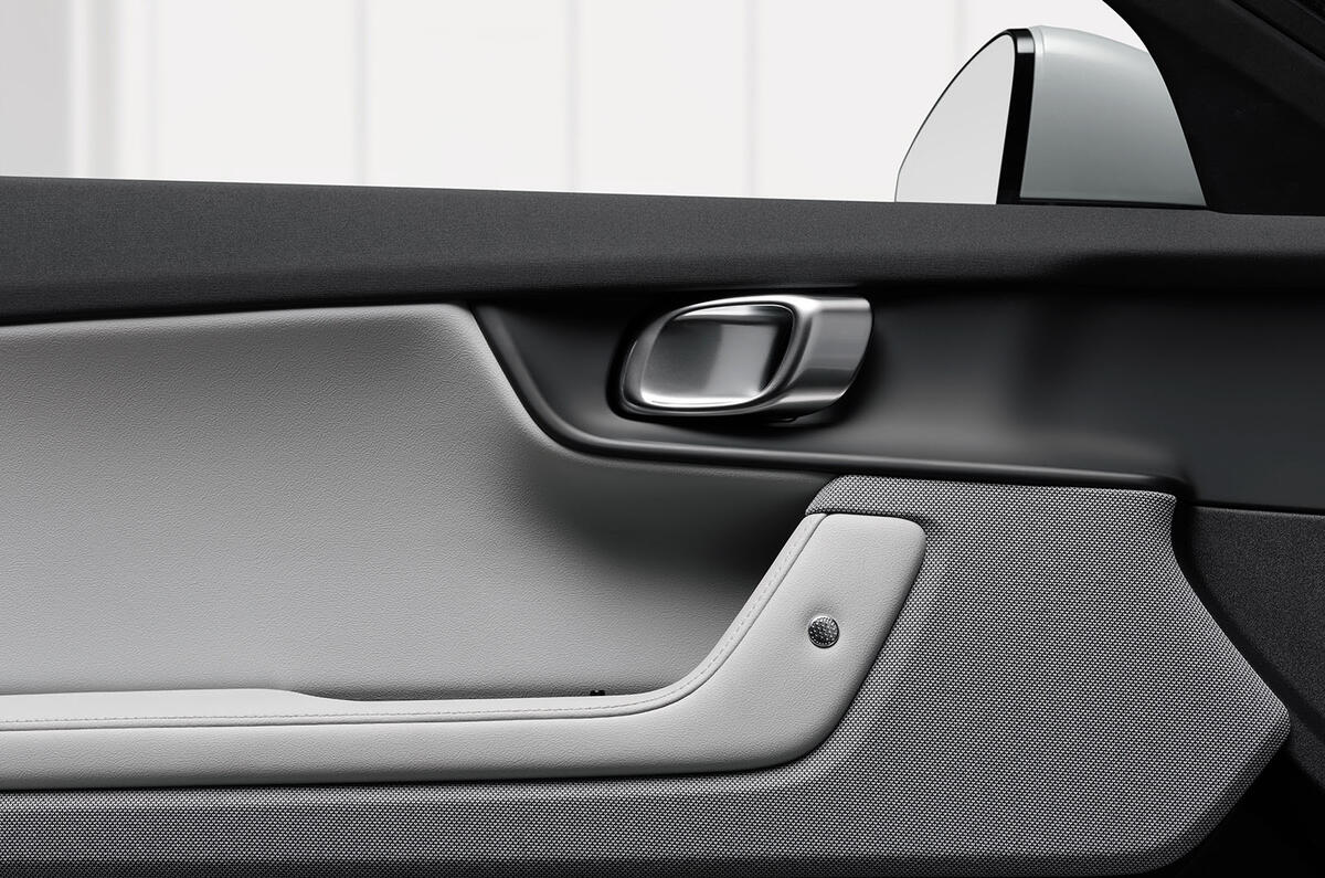 polestar 2 review my2024 13 door trim