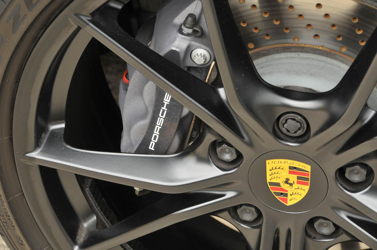 Porsche 718 Boxster brake calipers