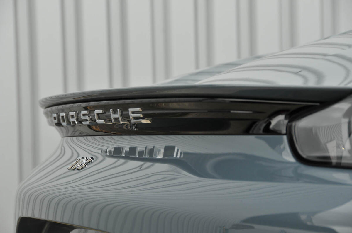 Porsche 718 Boxster rear lip
