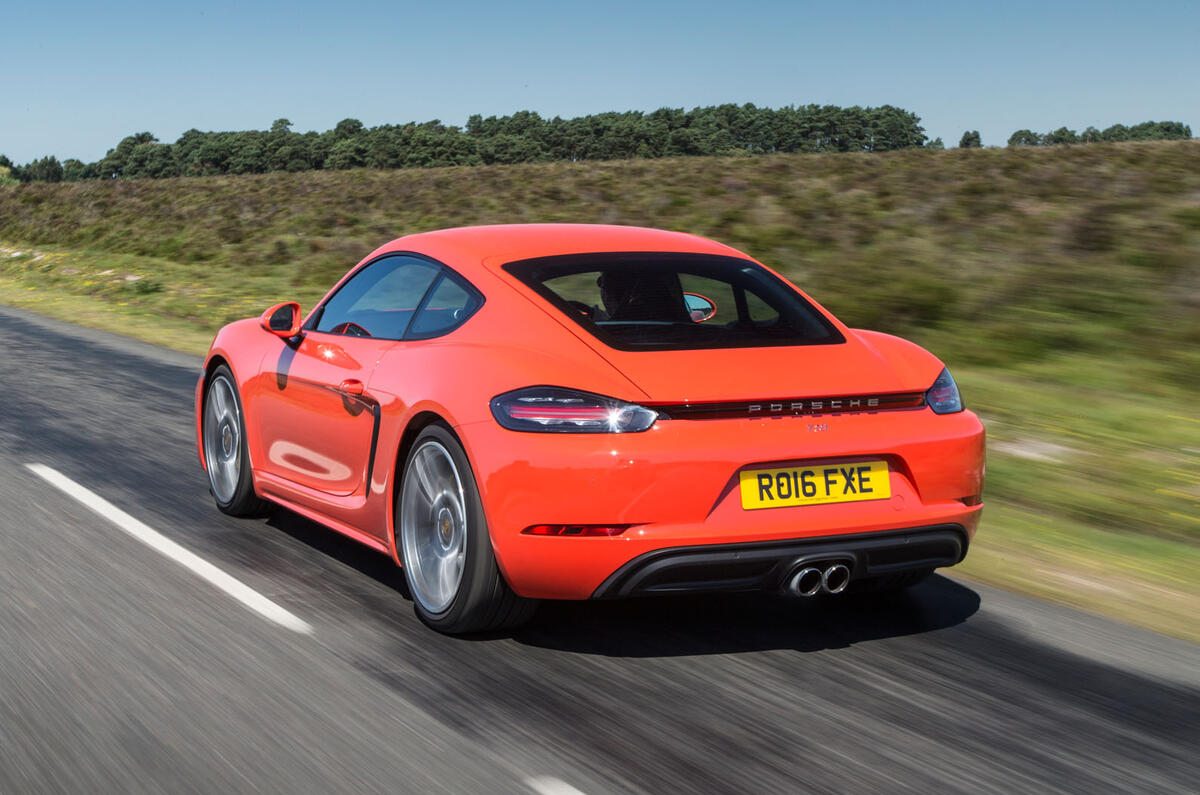 Порше 718 cayman