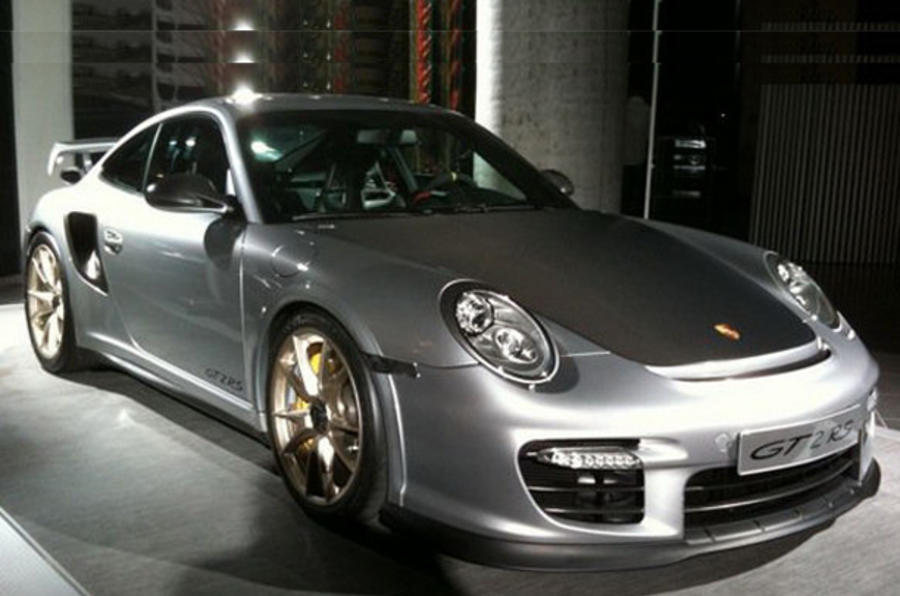 Porsche 911 GT2 RS revealed