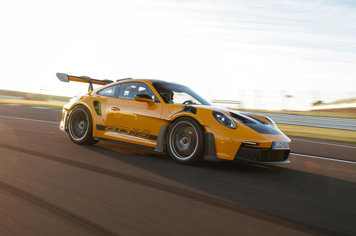porsche 911 gt3 rs 02 side panning