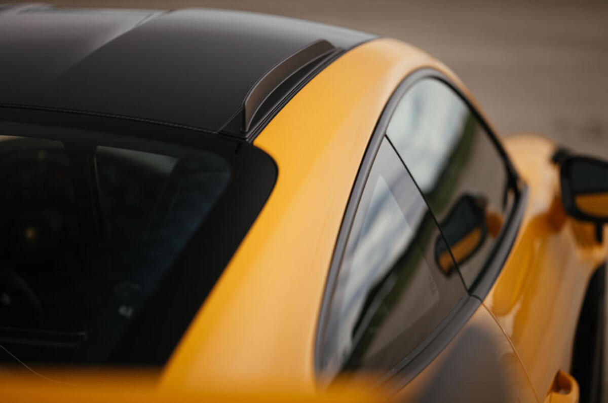 porsche 911 gt3 rs 14 roof