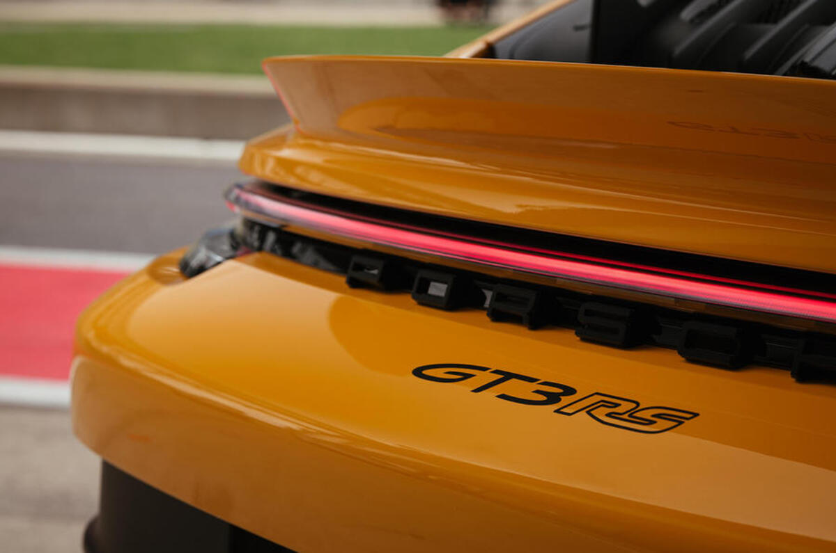 porsche 911 gt3 rs 15 break light