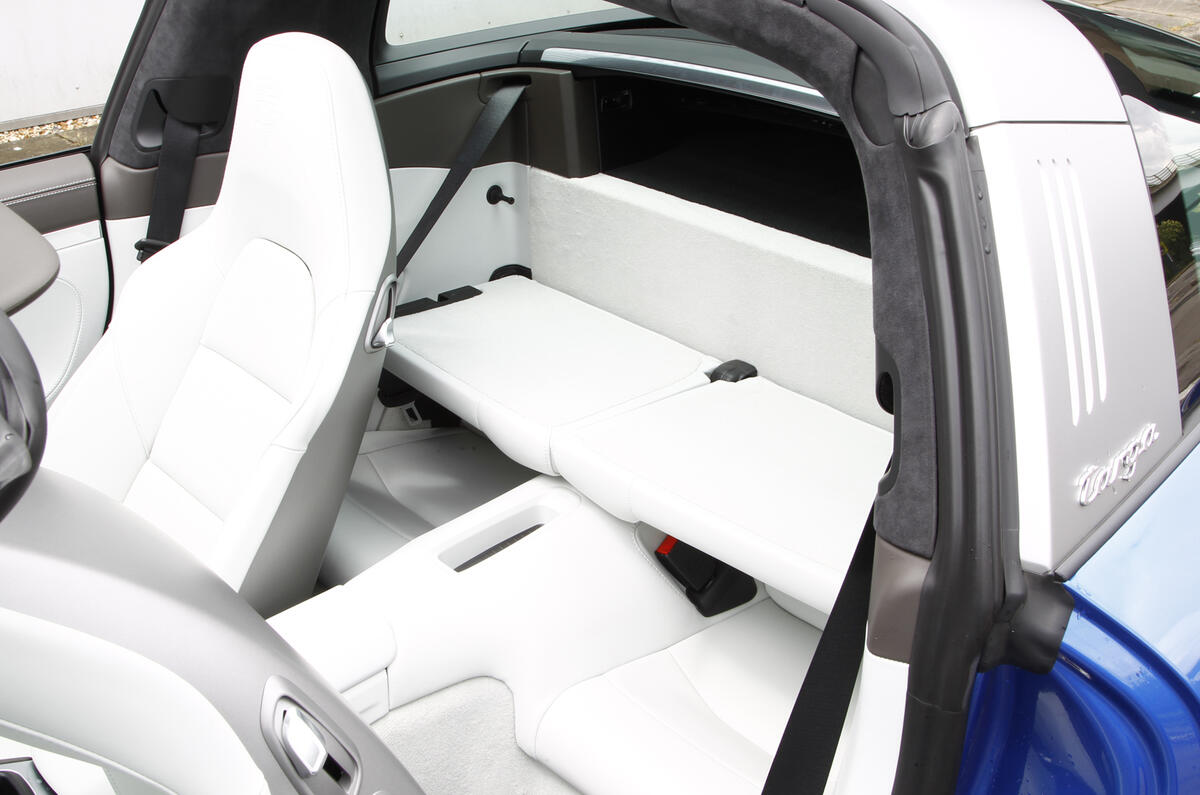 Porsche 911 Targa interior | Autocar