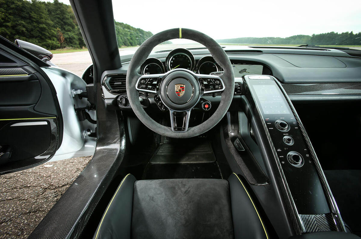 Porsche 918 Spyder driver's seat
