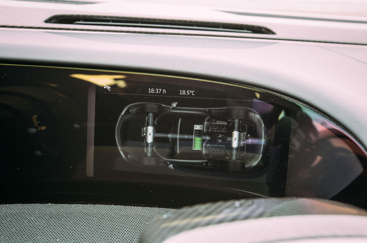 Porsche 918 Spyder hybrid powertrain