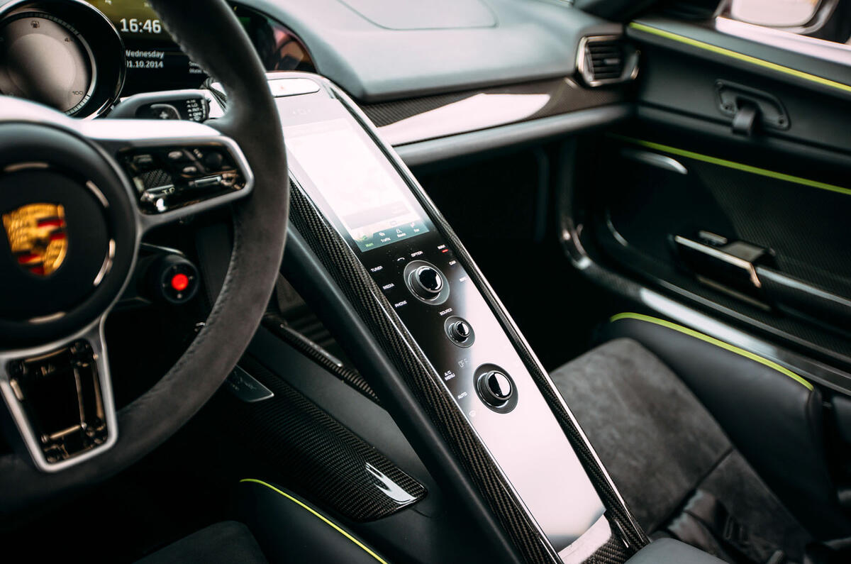 Porsche 918 Spyder 2013 2015 Interior Autocar