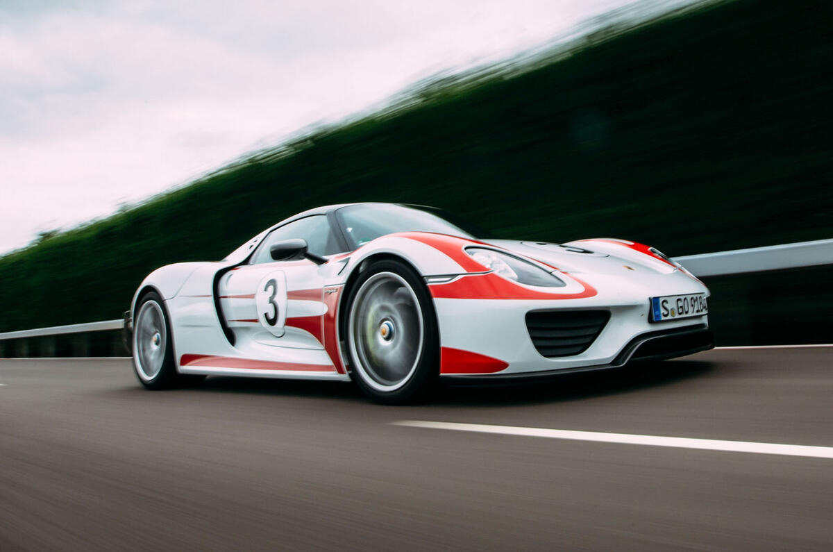 Porsche 918 Spyder front quarter