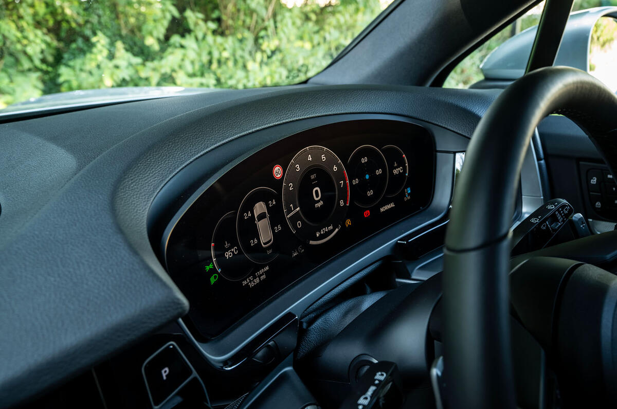 porsche cayenne review 2023 12 dials