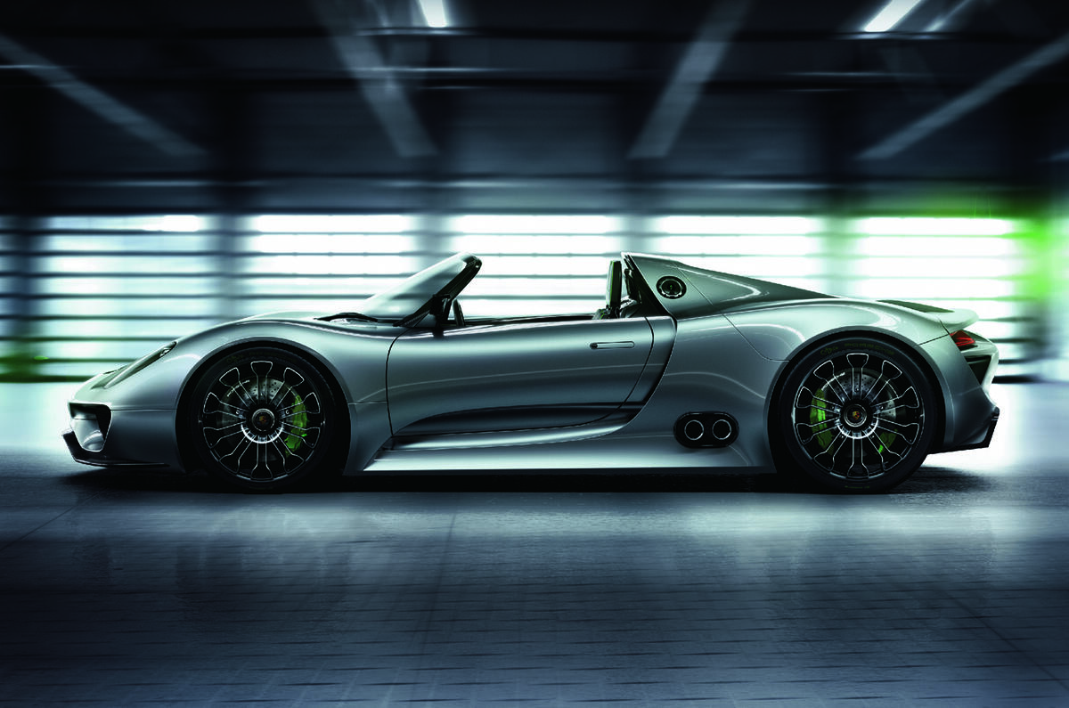 Porsche 918 Spyder buyers line up