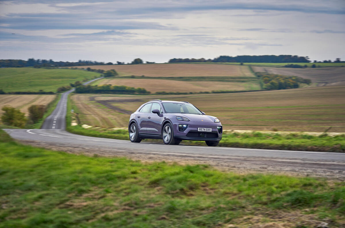 Porsche Macan 4 2024 Critique de l'angle avant 1164