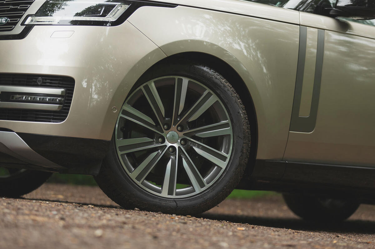 range rover 2022 006 wheel