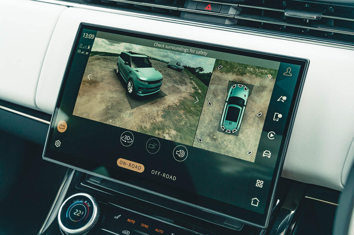 Range Rover Sport D300 infotain 1