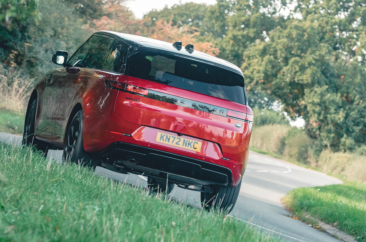 Range Rover Sport D300 rearcorner