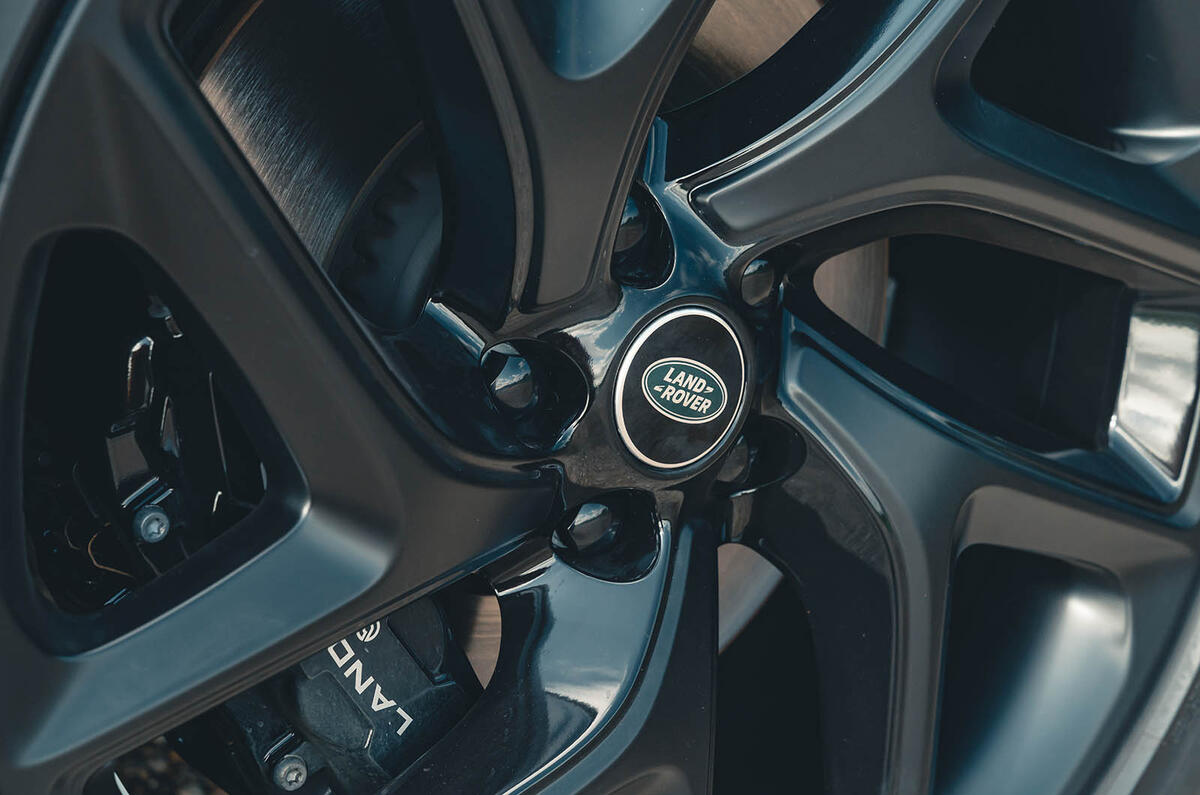 Range Rover Sport D300 wheel