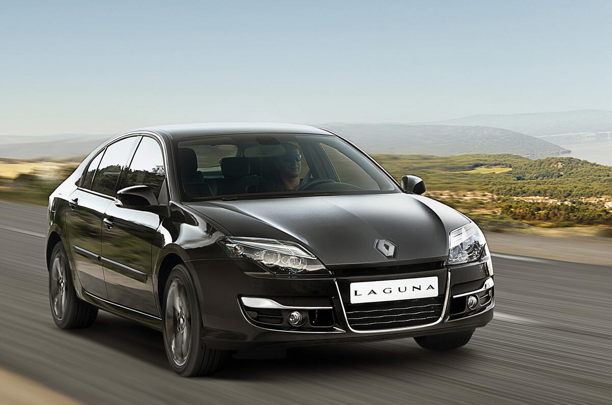 Renault plans Laguna crossover