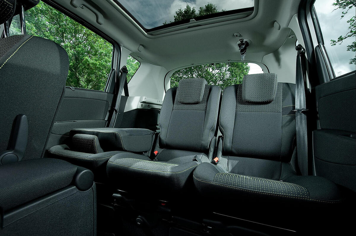 Renault Scenic 2009-2016 Review (2019) | Autocar