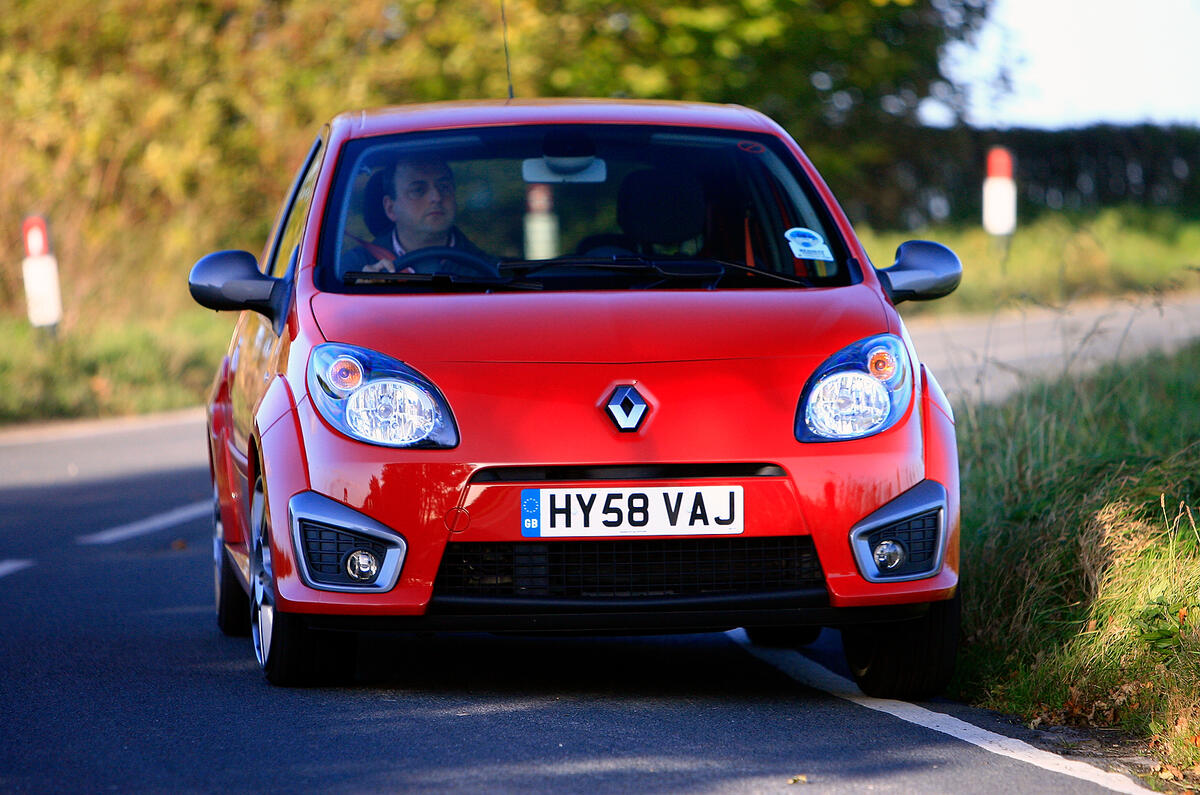 Driving The Renault Twingo Rs 133 Turbo Kit – My Honest Review! - yan83yg