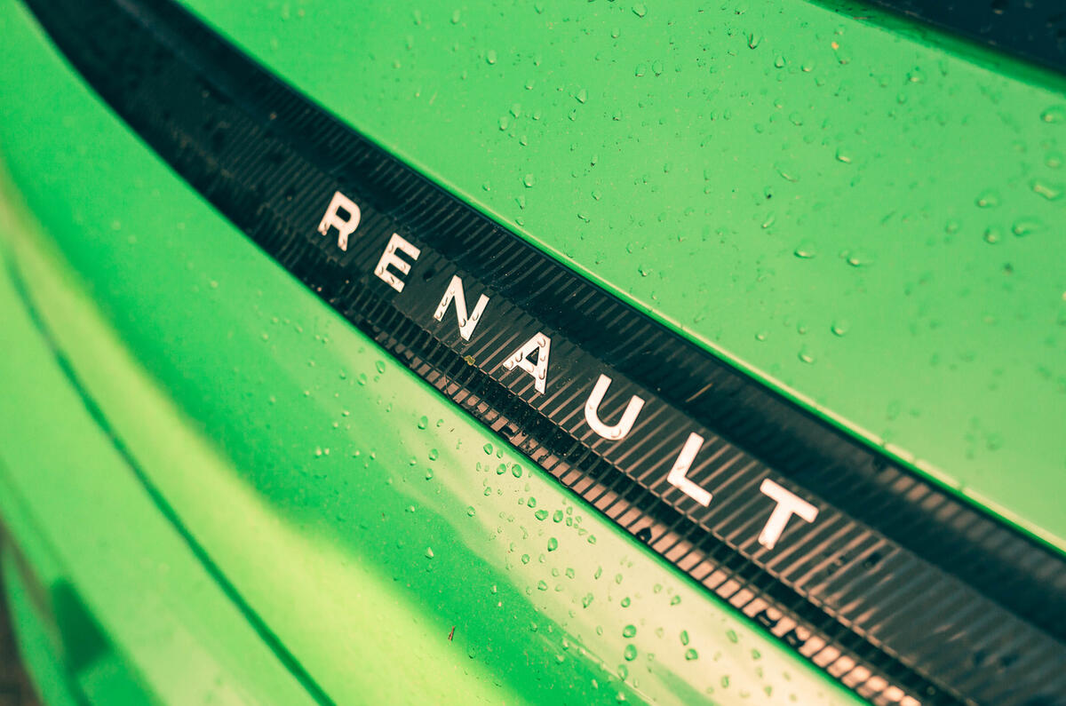 Renault 5 avis badge