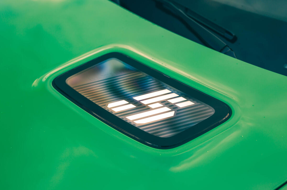 Renault 5 avis logo