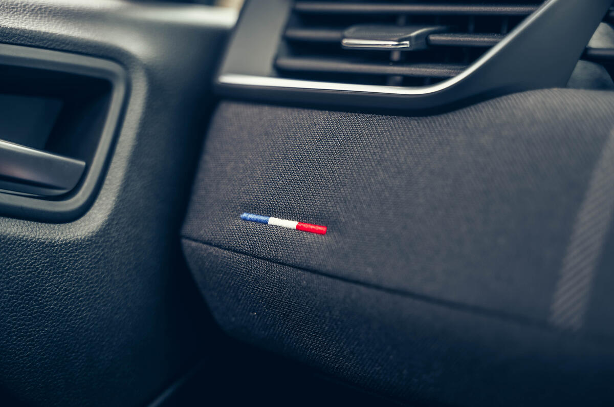 Renault Clio materials