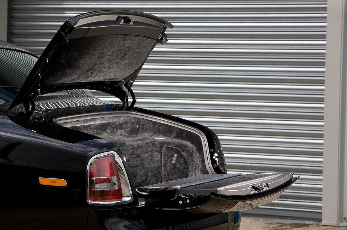 Rolls-Royce Phantom Coupe 2008-2016 ride & handling | Autocar
