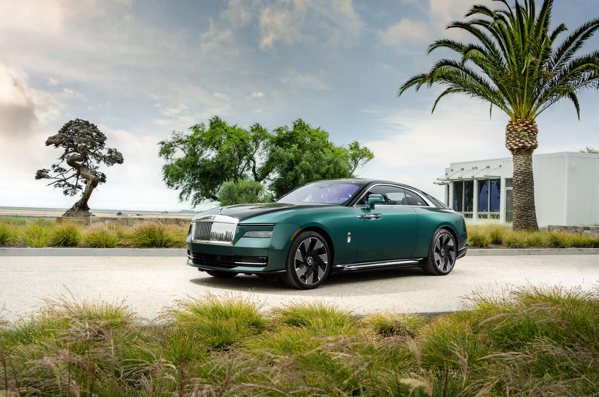 rolls royce spectre 202317 statique avant