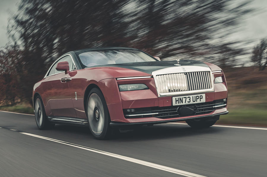 rolls royce sprectre review 2023 01 tracking front