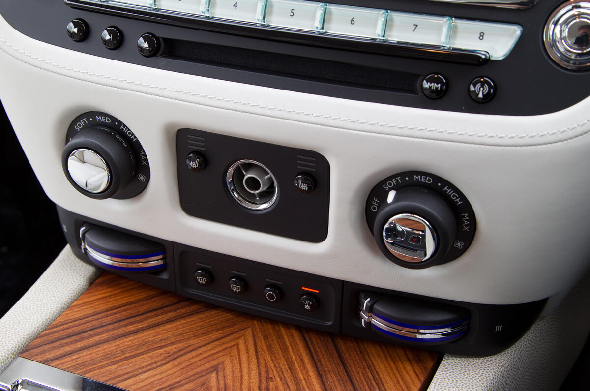 Rolls-Royce Wraith climate controls