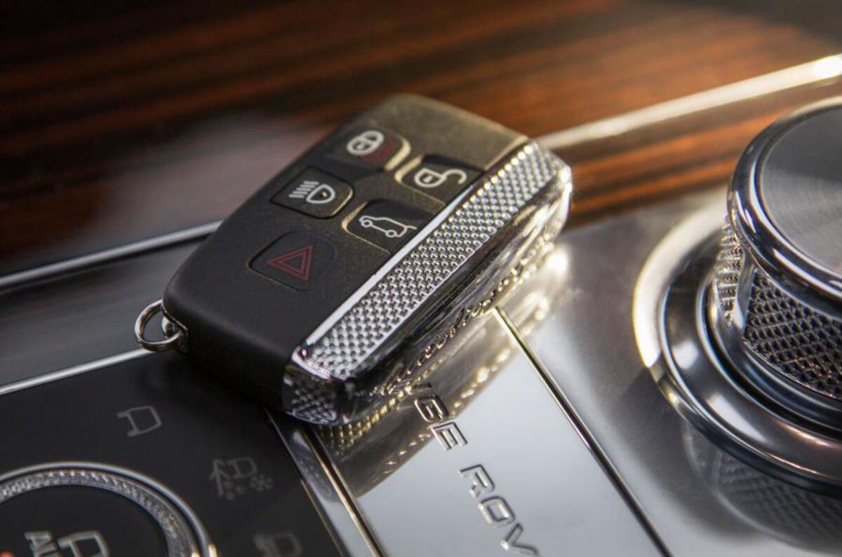 2022 land rover range rover svautobiography 2022 land rover range rover svautobiography