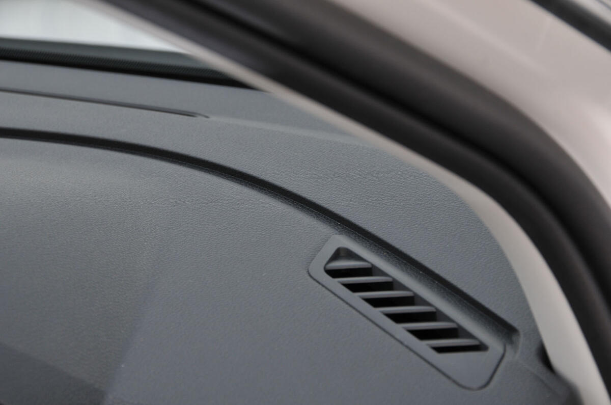 Seat Arona air vents