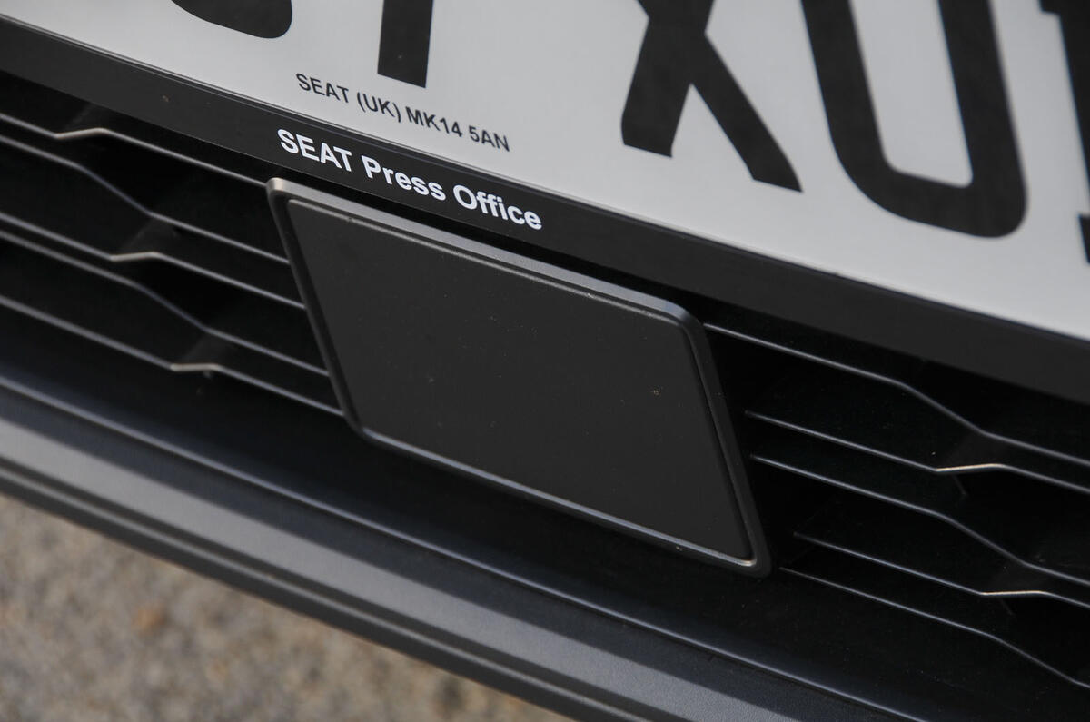 Seat Arona front sensor